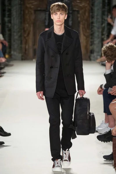 Look 41